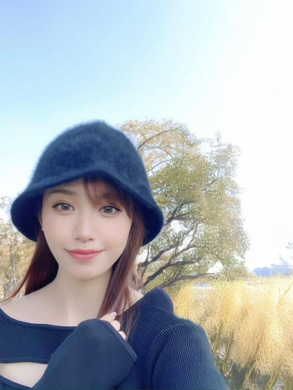 唾液をたらーーーんって肉棒にたらして