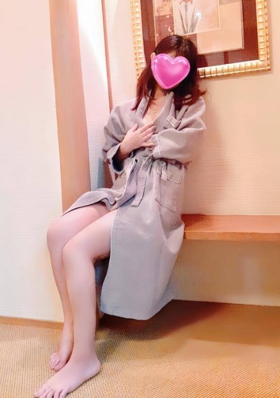 あやな