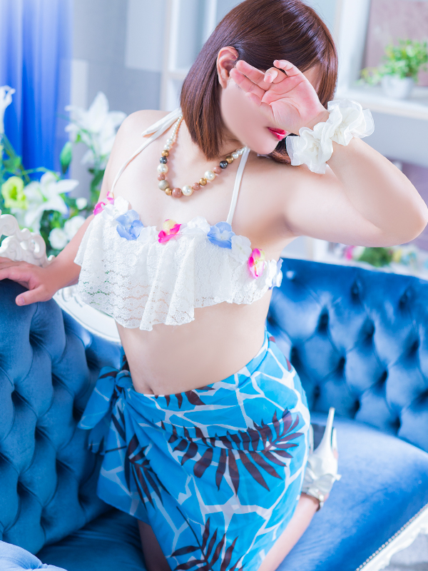 莉奈(りな)（天国にいちばん近い島ニューカレドニア式高級アロマエステ）