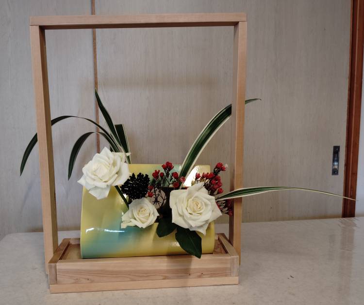 松任谷　しずく（借金妻）