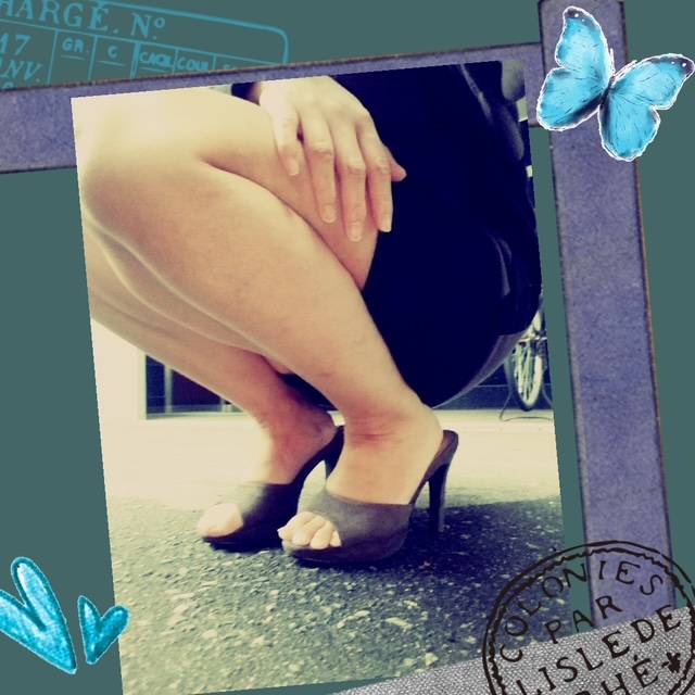 ( ´-`).｡oO(ﾅﾝｶﾈ)