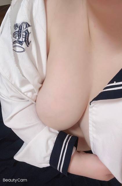 ひなの【高クオリティFカップ娘入店】(激安~ポッチャリ巨乳専門店~とんとん)