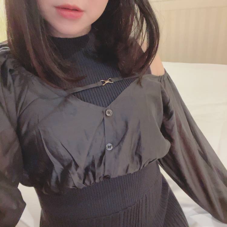 しほ　男性を悦ばせることに快感を感じる完成された痴女（新・回春マッサージ～椿～）