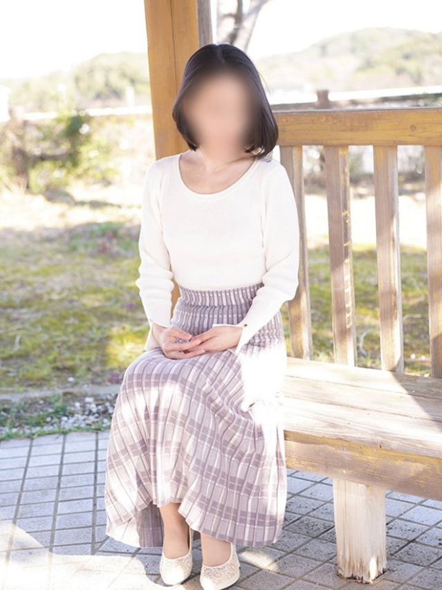 れいこ（[ｴﾛ妻多数在籍] 妻美喰い ～20代清楚系若奥様から60代ﾄﾞM淫乱熟女まで多数在籍～　宇部-山口-防府-美祢）