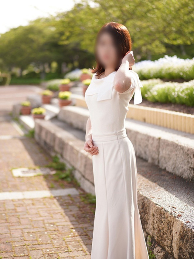 みほ（[ｴﾛ妻多数在籍] 妻美喰い ～20代清楚系若奥様から60代ﾄﾞM淫乱熟女まで多数在籍～　宇部-山口-防府-美祢）