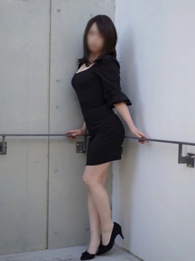 りさ（[ｴﾛ妻多数在籍] 妻美喰い ～20代清楚系若奥様から60代ﾄﾞM淫乱熟女まで多数在籍～　宇部-山口-防府-美祢）