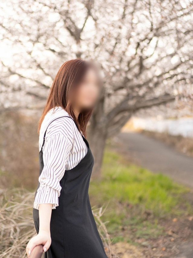 ももこ（[ｴﾛ妻多数在籍] 妻美喰い ～20代清楚系若奥様から60代ﾄﾞM淫乱熟女まで多数在籍～　宇部-山口-防府-美祢）