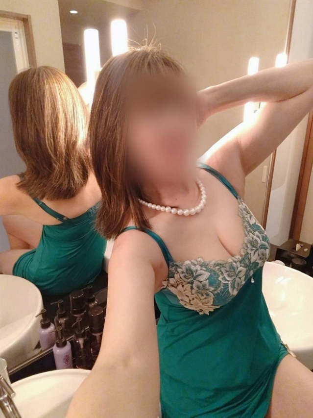 しほ（[ｴﾛ妻多数在籍] 妻美喰い ～20代清楚系若奥様から60代ﾄﾞM淫乱熟女まで多数在籍～　宇部-山口-防府-美祢）