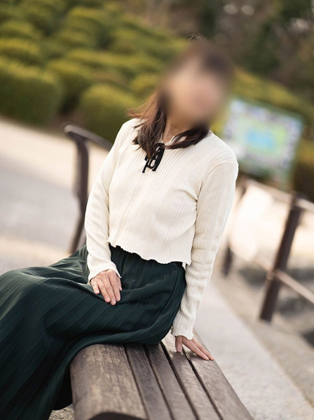 りの（[ｴﾛ妻多数在籍] 妻美喰い ～20代清楚系若奥様から60代ﾄﾞM淫乱熟女まで多数在籍～　宇部-山口-防府-美祢）