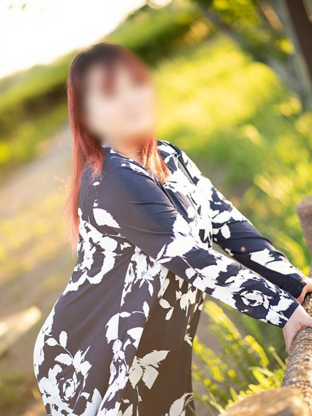 りおな（[ｴﾛ妻多数在籍] 妻美喰い ～20代清楚系若奥様から60代ﾄﾞM淫乱熟女まで多数在籍～　宇部-山口-防府-美祢）