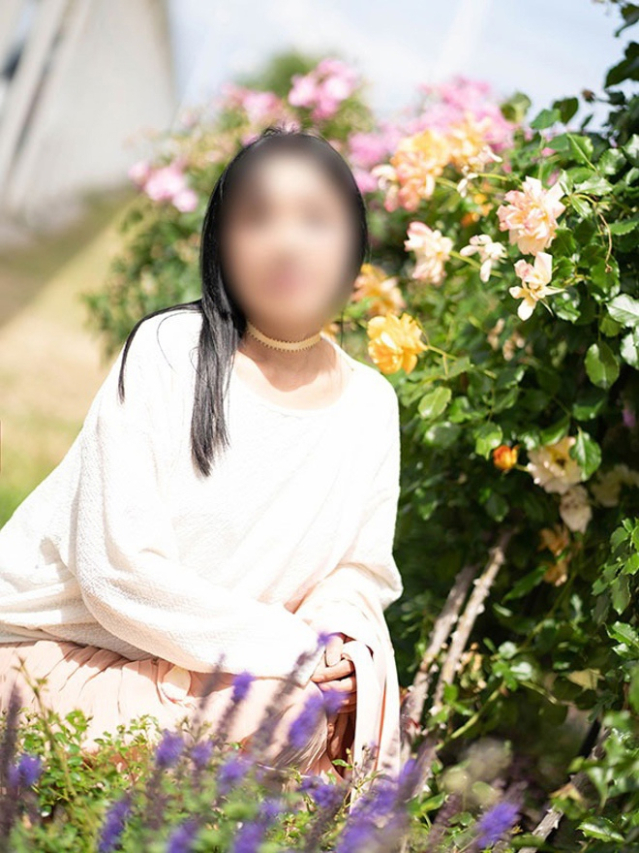 かえで（[ｴﾛ妻多数在籍] 妻美喰い ～20代清楚系若奥様から60代ﾄﾞM淫乱熟女まで多数在籍～　宇部-山口-防府-美祢）