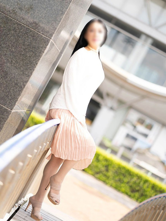 かえで（[ｴﾛ妻多数在籍] 妻美喰い ～20代清楚系若奥様から60代ﾄﾞM淫乱熟女まで多数在籍～　宇部-山口-防府-美祢）