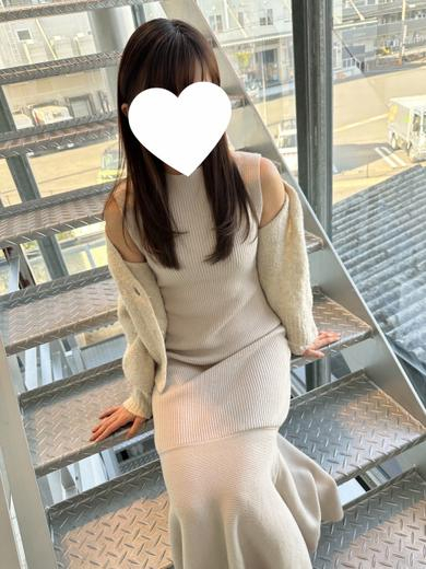 真菜（まな）（ハイブリッド痴女性感 UNDER COVER）