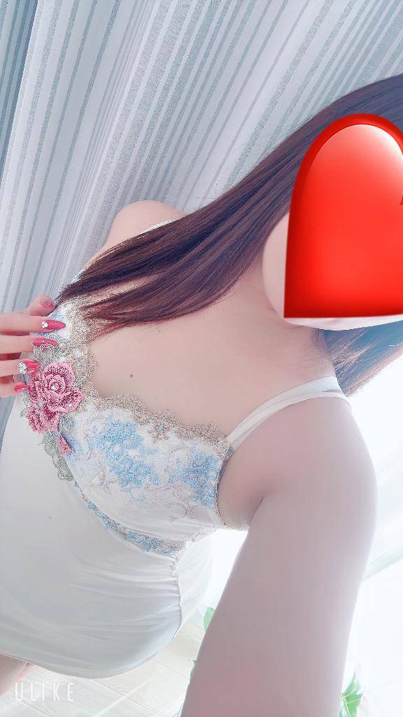 さわさわ?