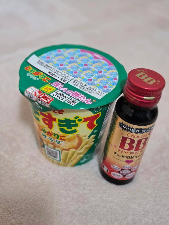 コンビニでつい買っちゃうもの
