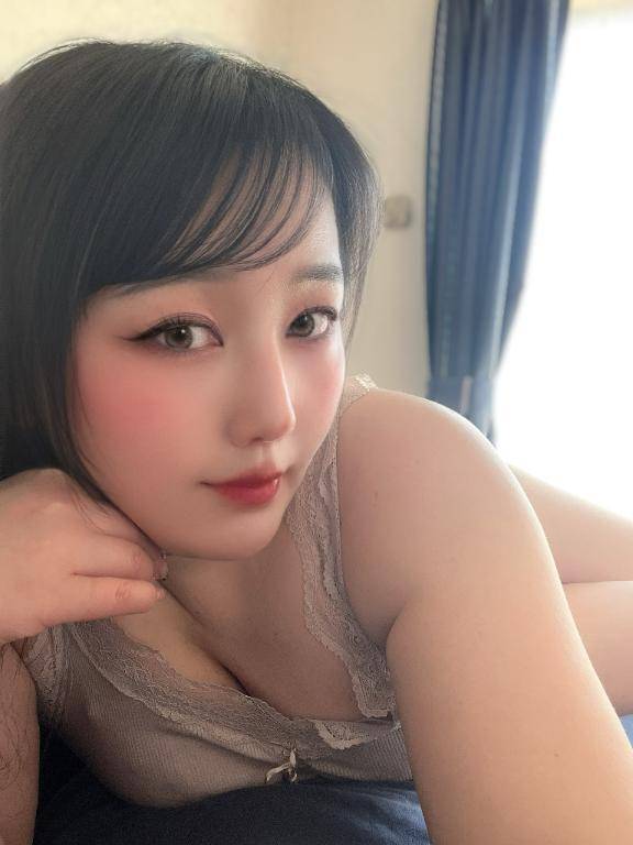 ルイ〜清楚に見えて超敏感〜