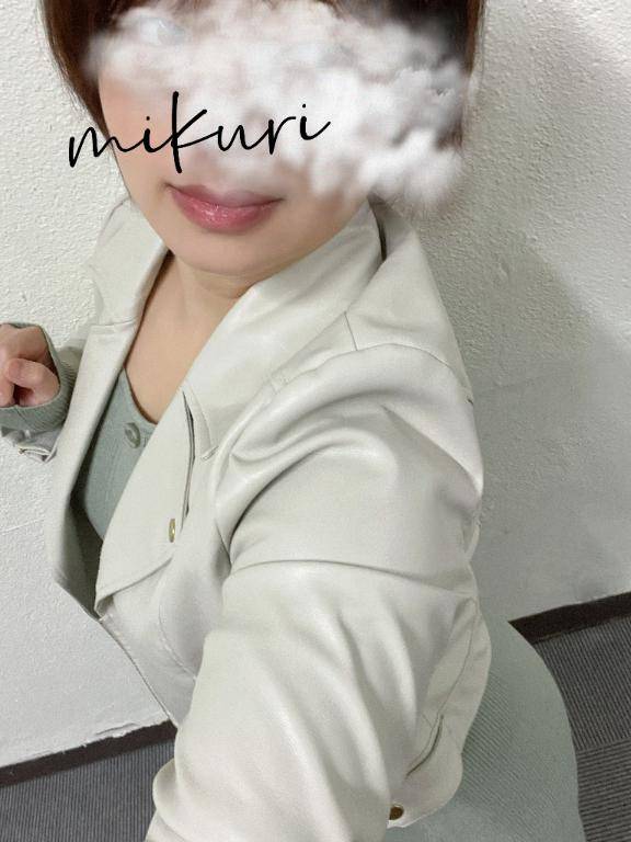 貞淑な妻風(  ´ ` )笑