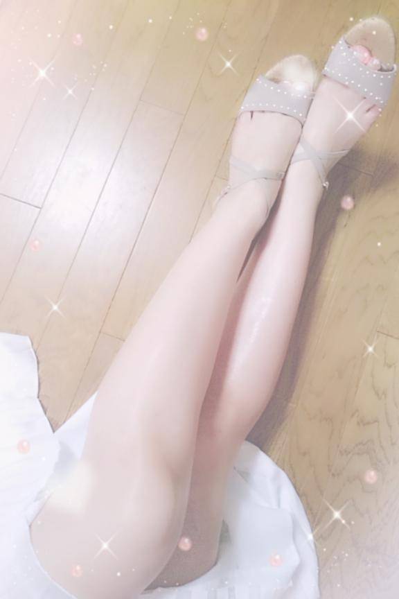 なでたくなる脚?