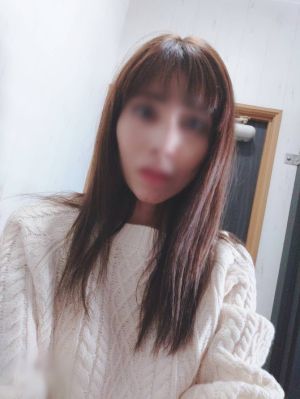 （竹内マッサージ）清楚な中に気品さも合わせ持つ素人好きには堪らない、謙虚なスレンダー若奥様の美香