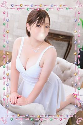 （あげは）抱き心地満点のふんわりFカップ美人奥様