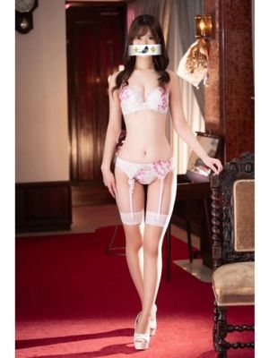 （女帝）虜になる瞳の高身長レディ