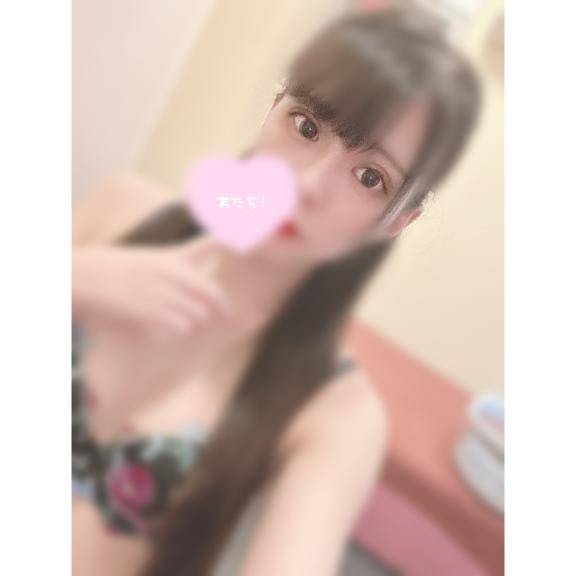 いつもとは違う髪型に..????