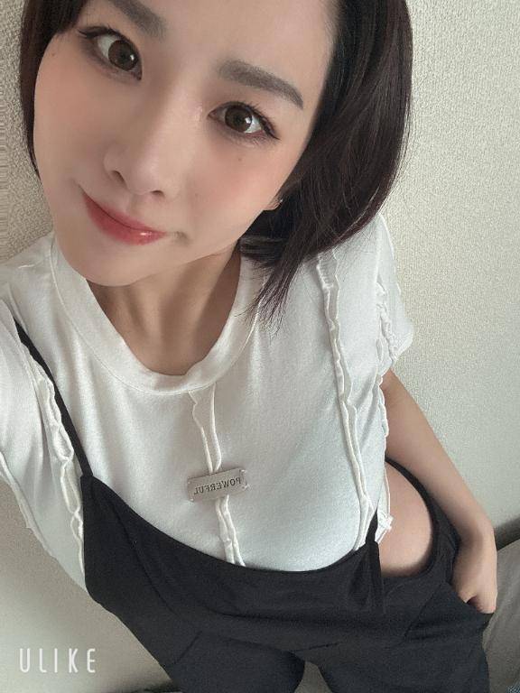 おっぱいつるつる??