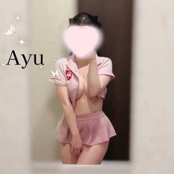 確かめのキスも拒むように眠るの