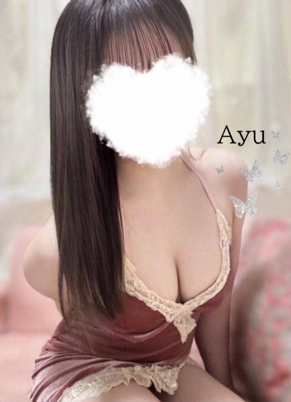 柔らかな肌を寄せ合うふたり
