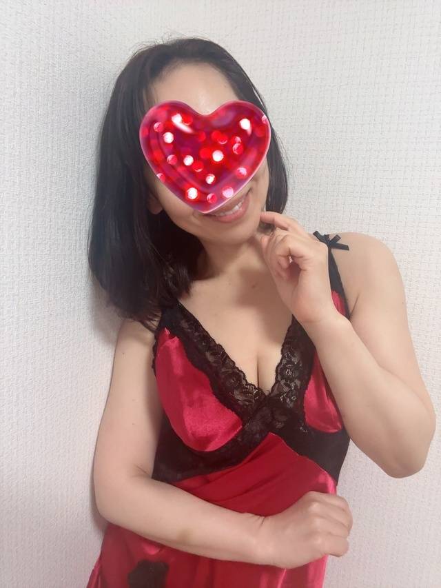 赤が