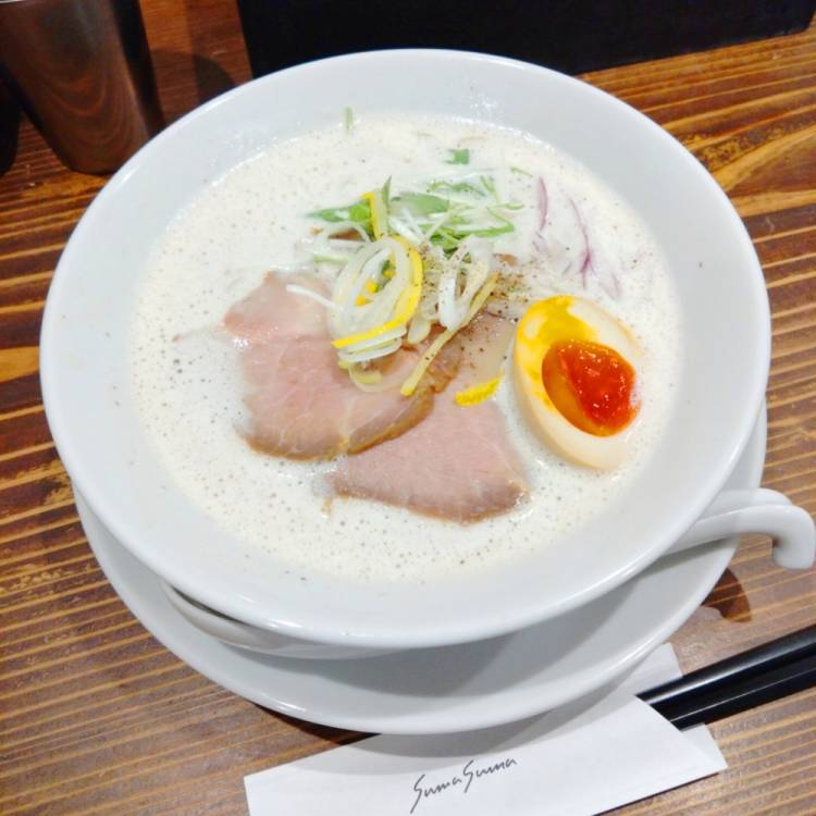 もも