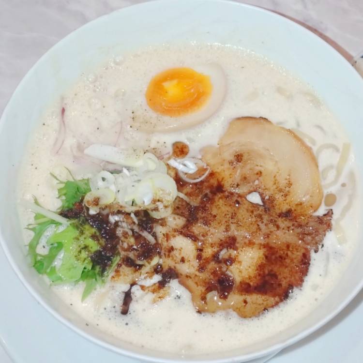 もも
