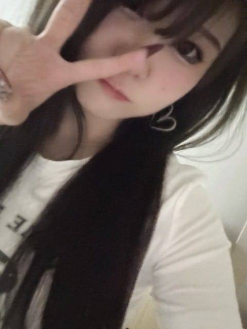 ういです♪出勤してます♪