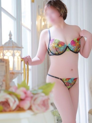 《新人》ふみな 【清楚系】（姫路人妻と熟女（フィーリング））