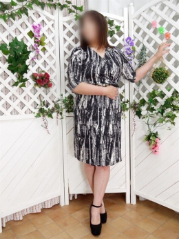 新人あみ