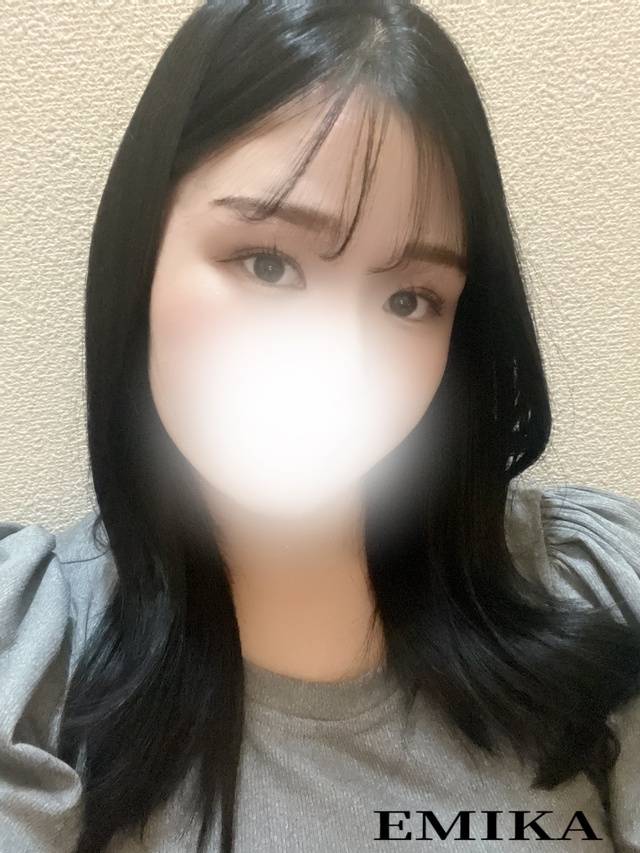 🍑えみか🖤