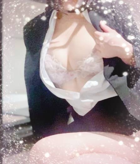 世間は