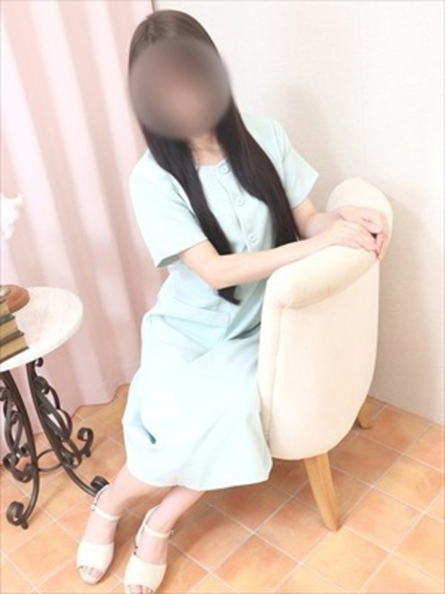 新人つぐみ