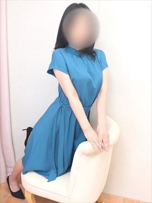 【あやの出勤】綺麗な顔立ち！艷やかな黒髪