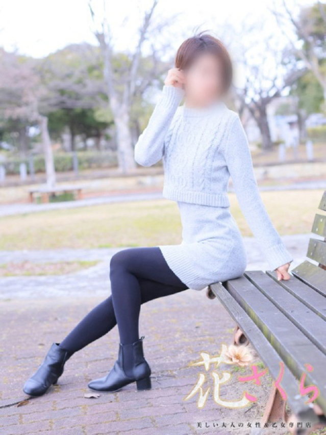 しおり(美しい大人の女性&乙女専門店!花さくら)