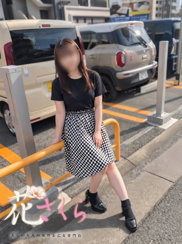 もも/積極的ご奉仕大好き乙女♪（美しい大人の女性＆乙女専門店！花さくら）