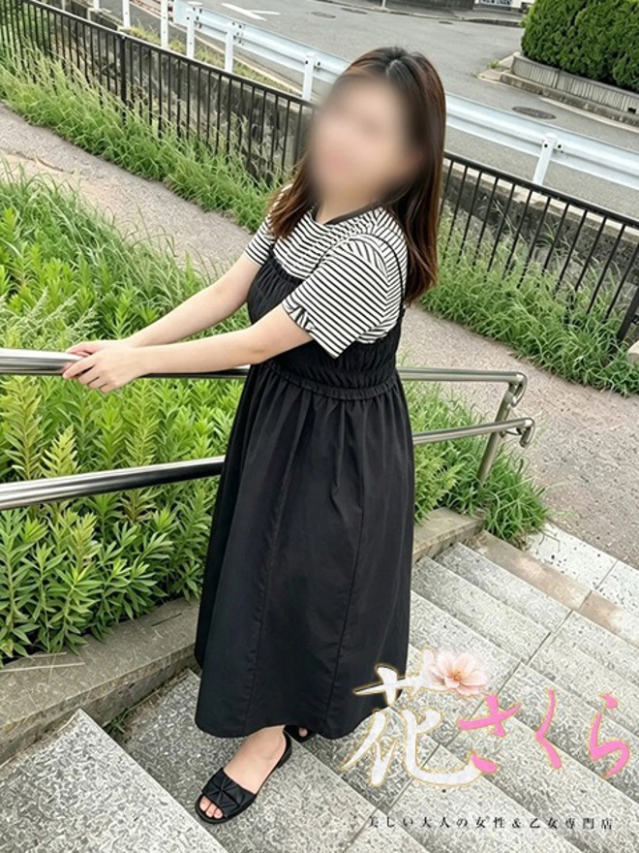 みな(美しい大人の女性&乙女専門店!花さくら)