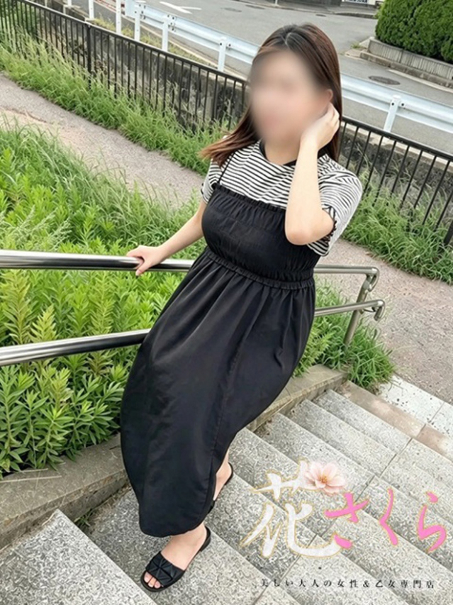 みな(美しい大人の女性&乙女専門店!花さくら)