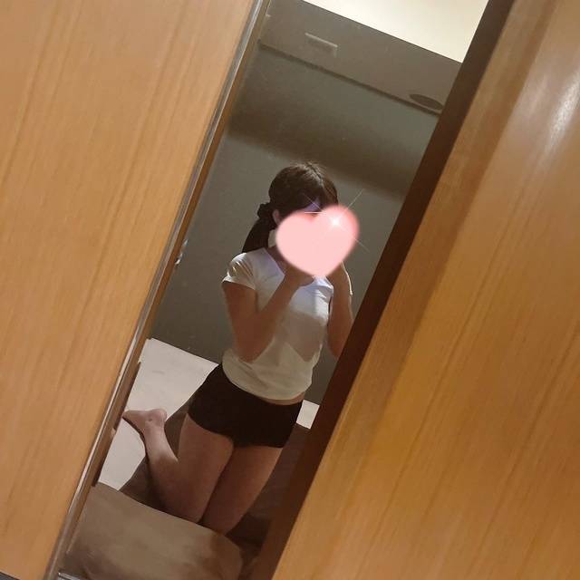 明日出勤します(๑&gt;◡&lt;๑)🌷