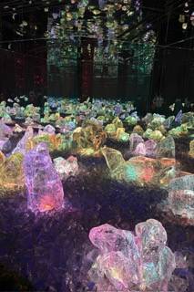 非現実な世界^ ^