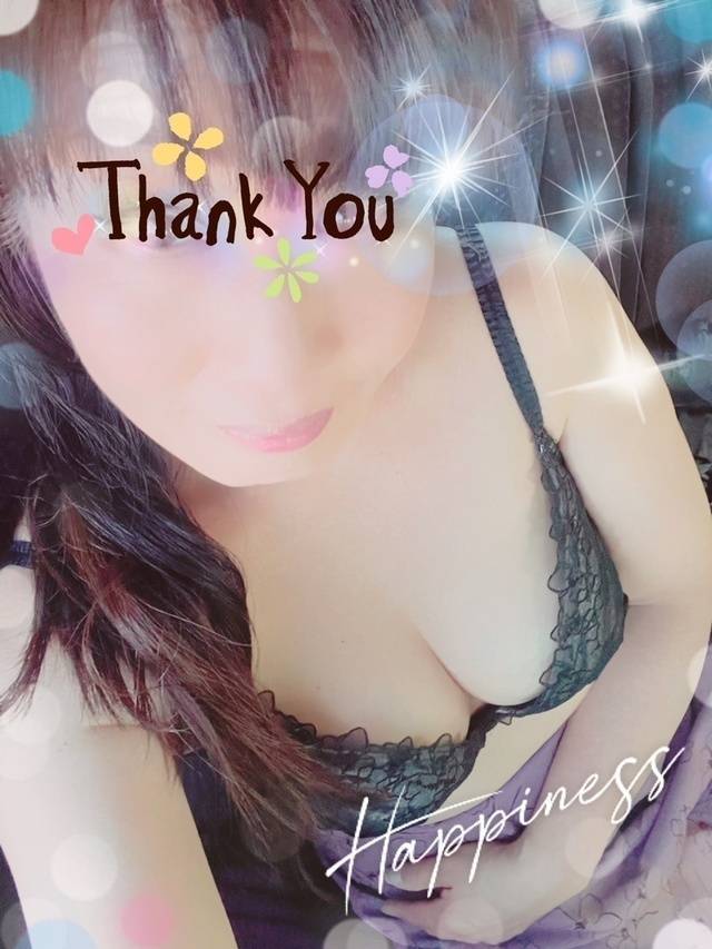 おしりなでなで♡