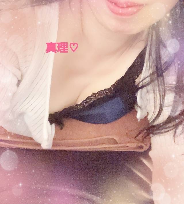 耳元で名前呼ばれたら崩れそう♡