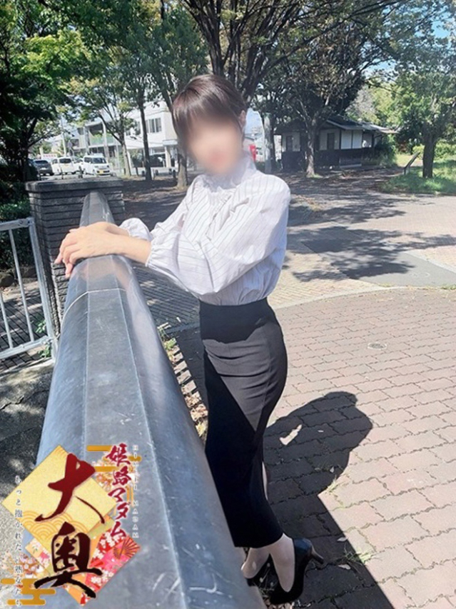 成瀬叶羽(なるせかなは)(姫路マダム大奥)
