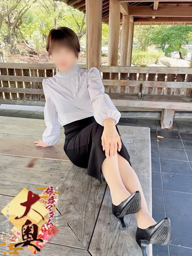 成瀬叶羽(なるせかなは)(姫路マダム大奥)