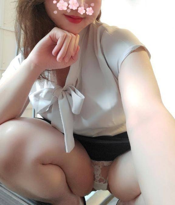 濡れてるのは…💓‪